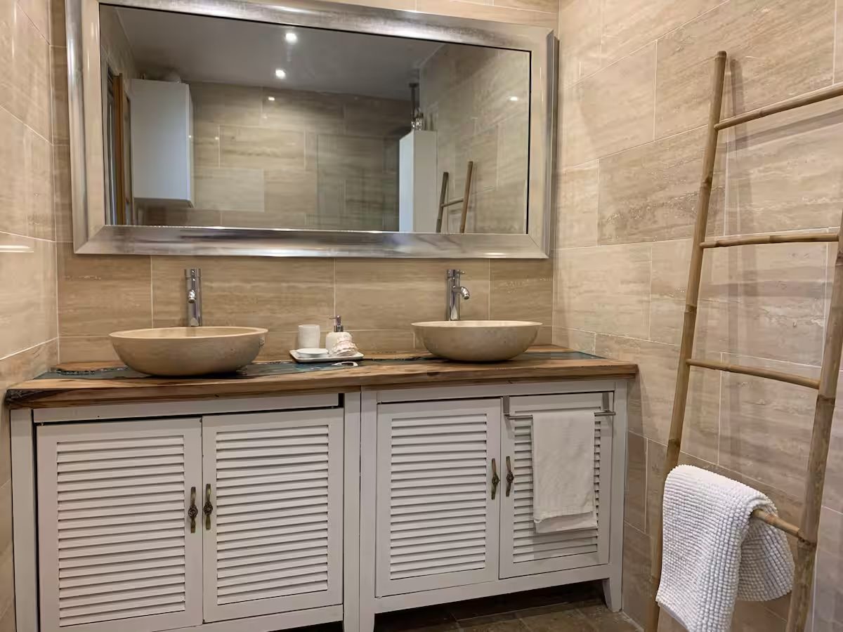 Bathroom at Villa Augflor
