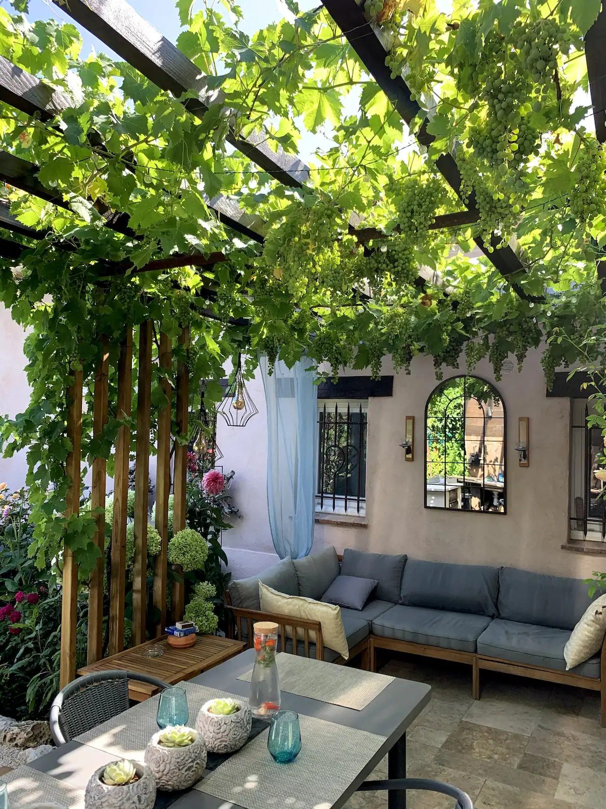 Villa Augflor private pool and garden, Cagnes-sur-Mer