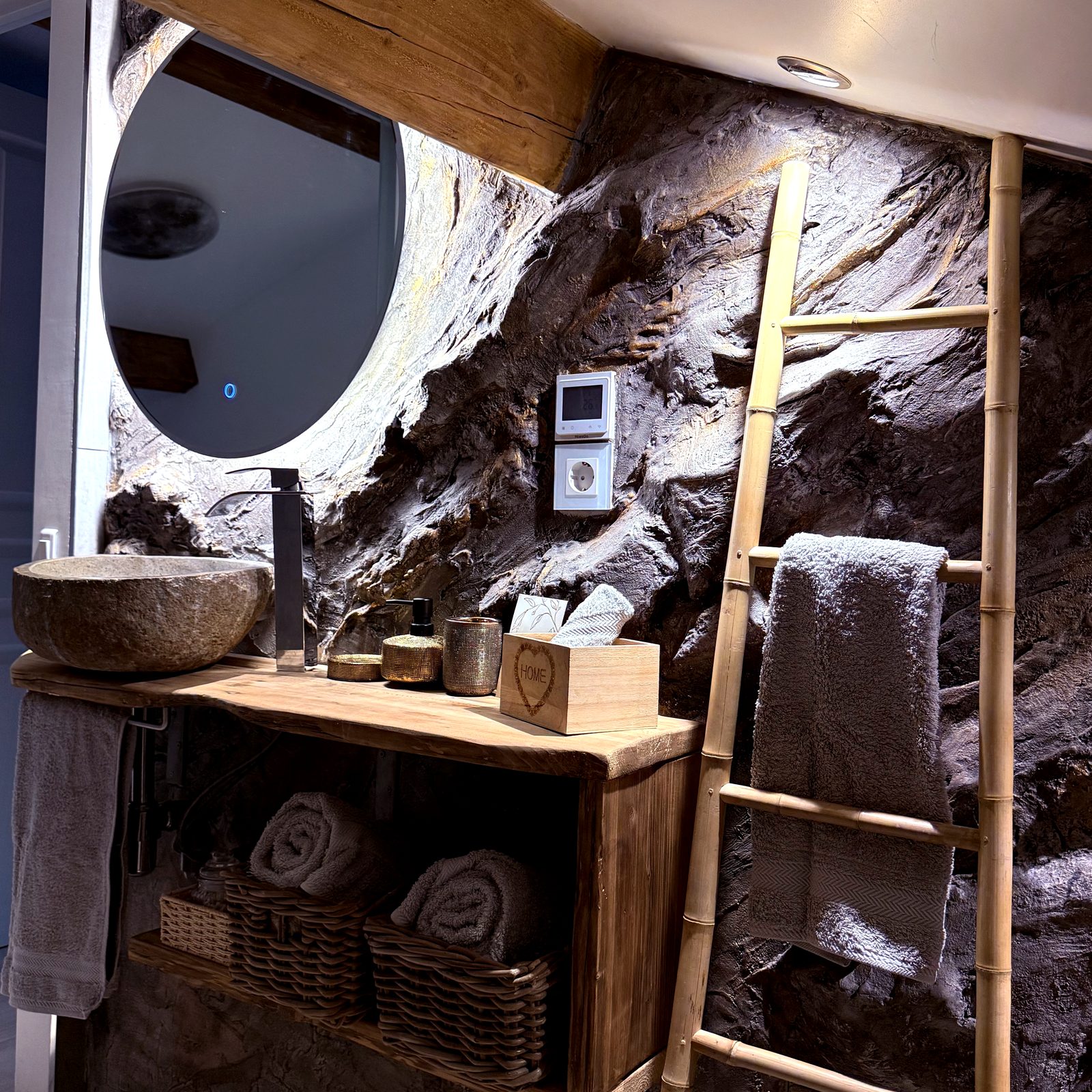 Bathroom at Villa Augflor