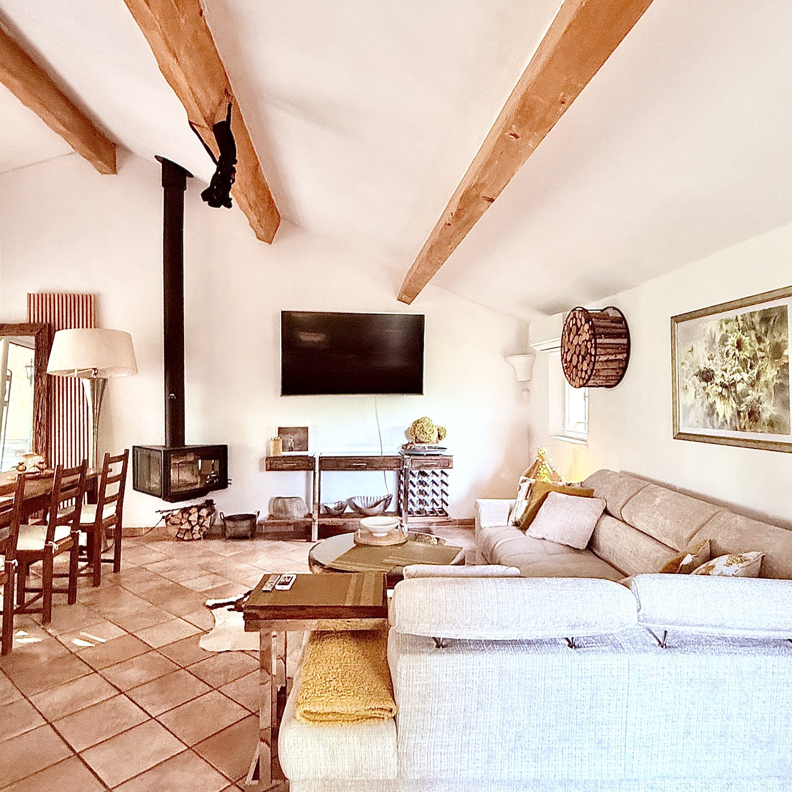 Living room at Villa Augflor, French Riviera