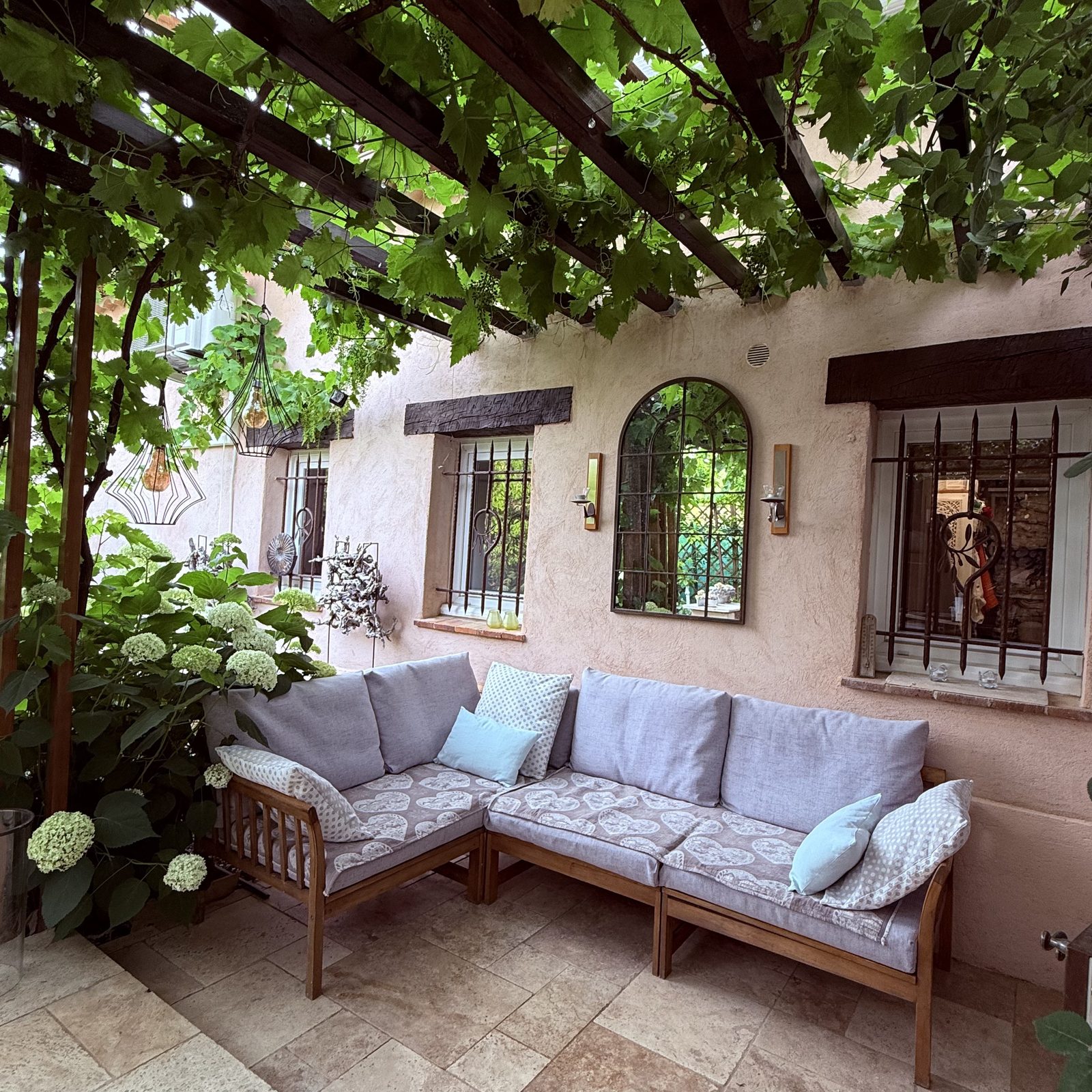 Villa Augflor private pool and garden, Cagnes-sur-Mer