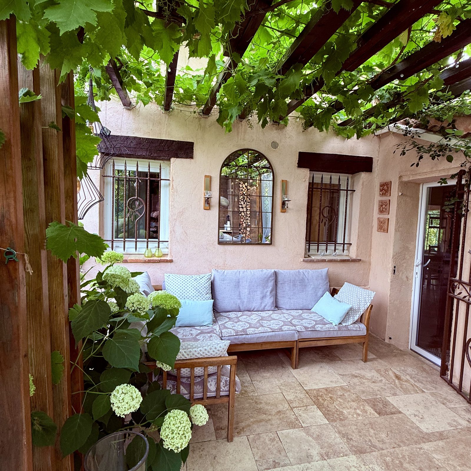 Villa Augflor private pool and garden, Cagnes-sur-Mer