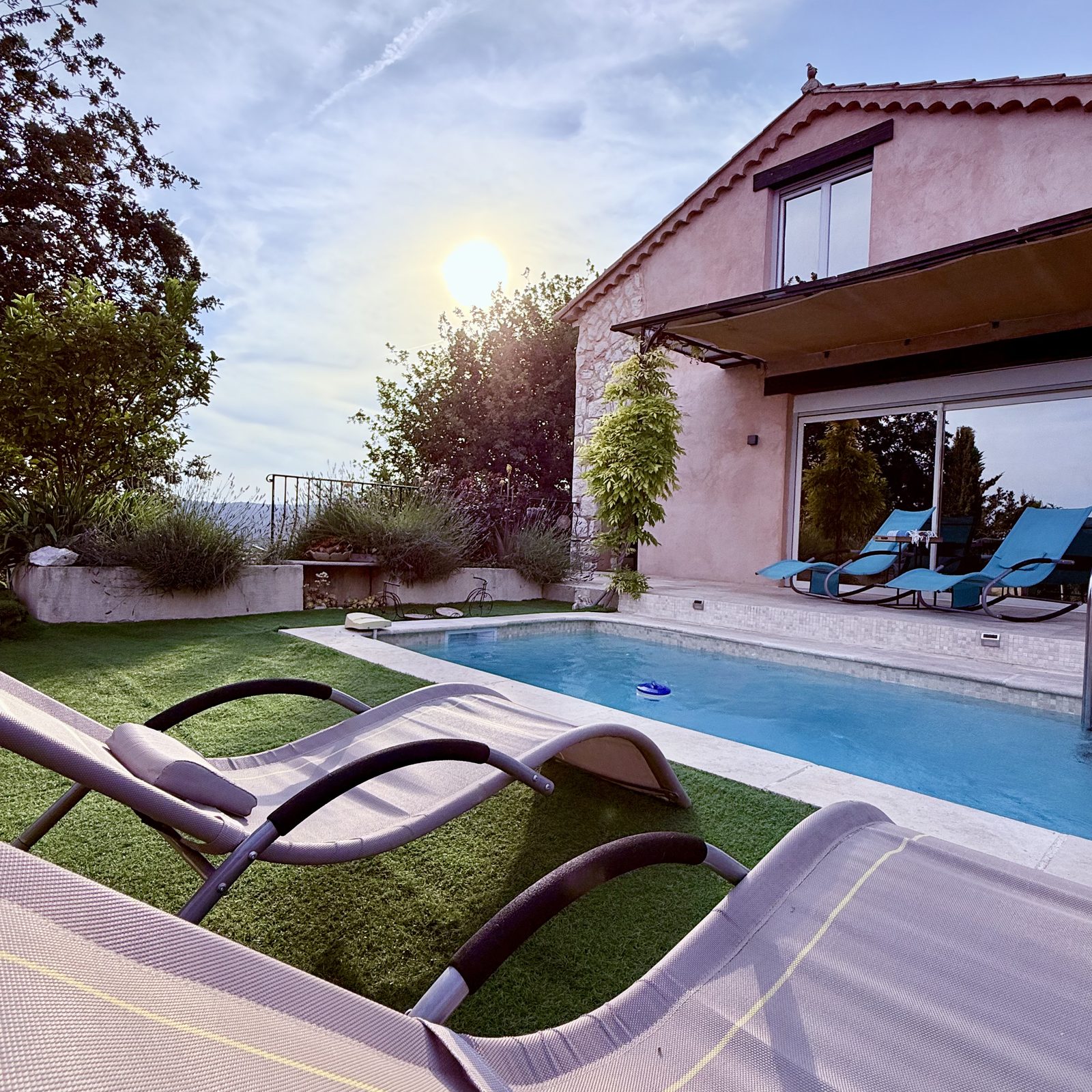 Villa Augflor private pool and garden, Cagnes-sur-Mer